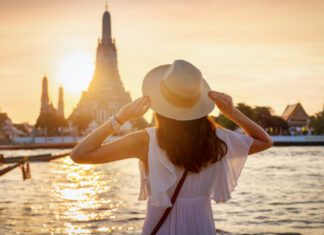 Step into Bliss: 10 Exceptional Staycations in Bustling Bangkok!