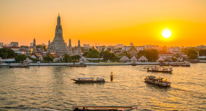 wat arun bangkok